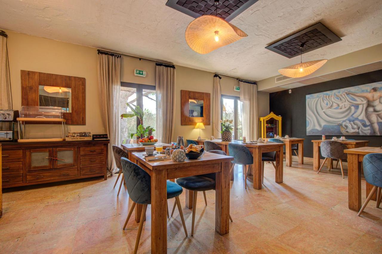 Hotel Bastide & Spa - Villa De Лурмарен Екстериор снимка