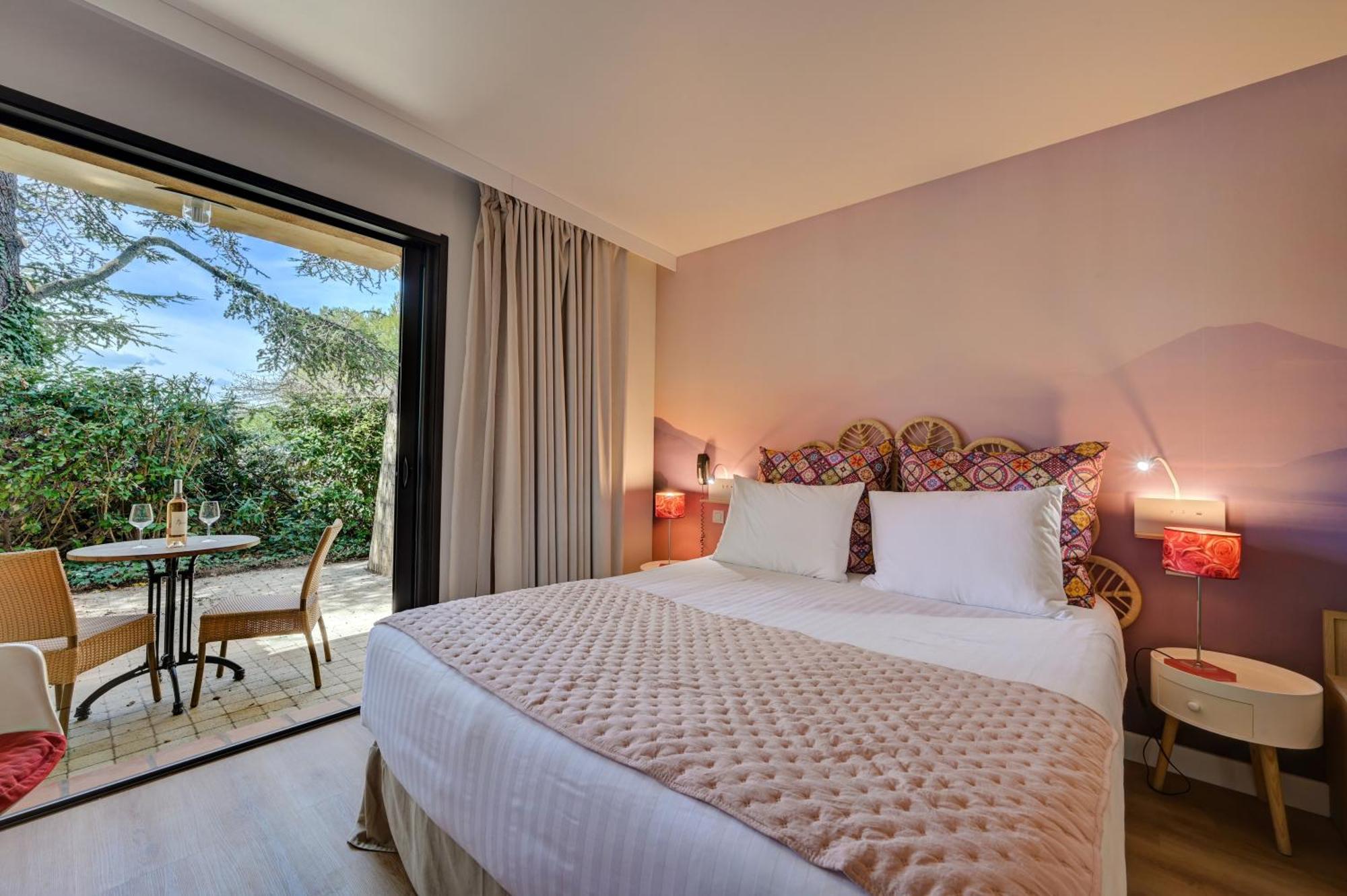Hotel Bastide & Spa - Villa De Лурмарен Екстериор снимка