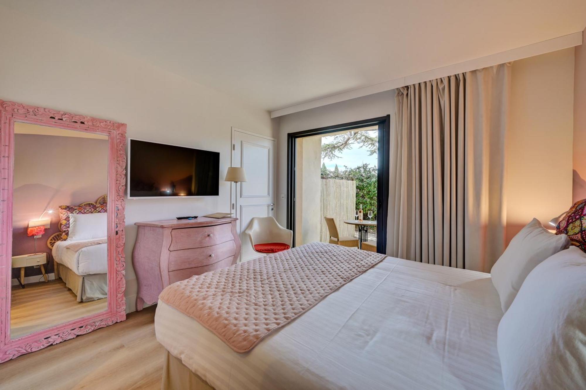 Hotel Bastide & Spa - Villa De Лурмарен Екстериор снимка