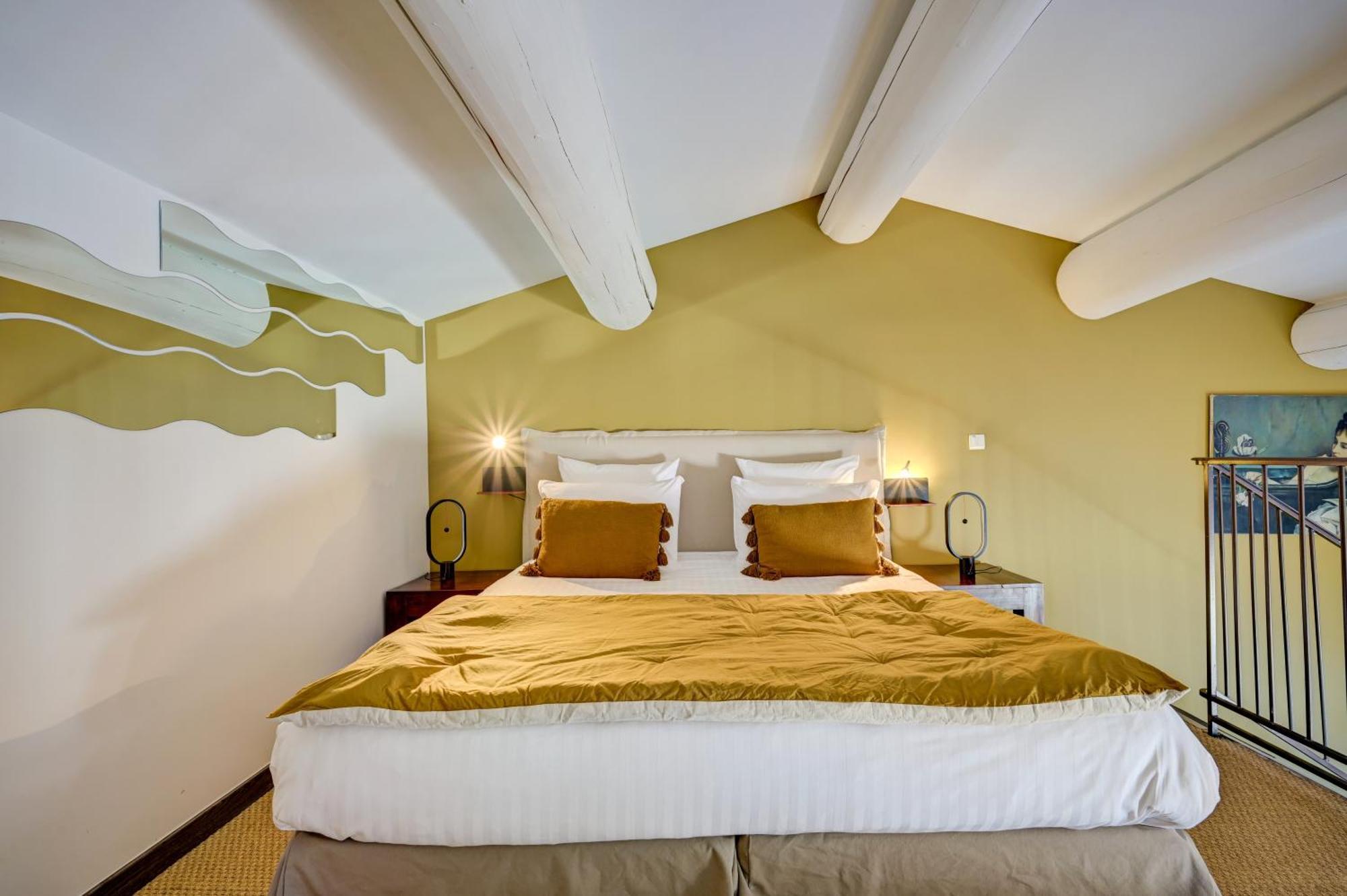Hotel Bastide & Spa - Villa De Лурмарен Екстериор снимка