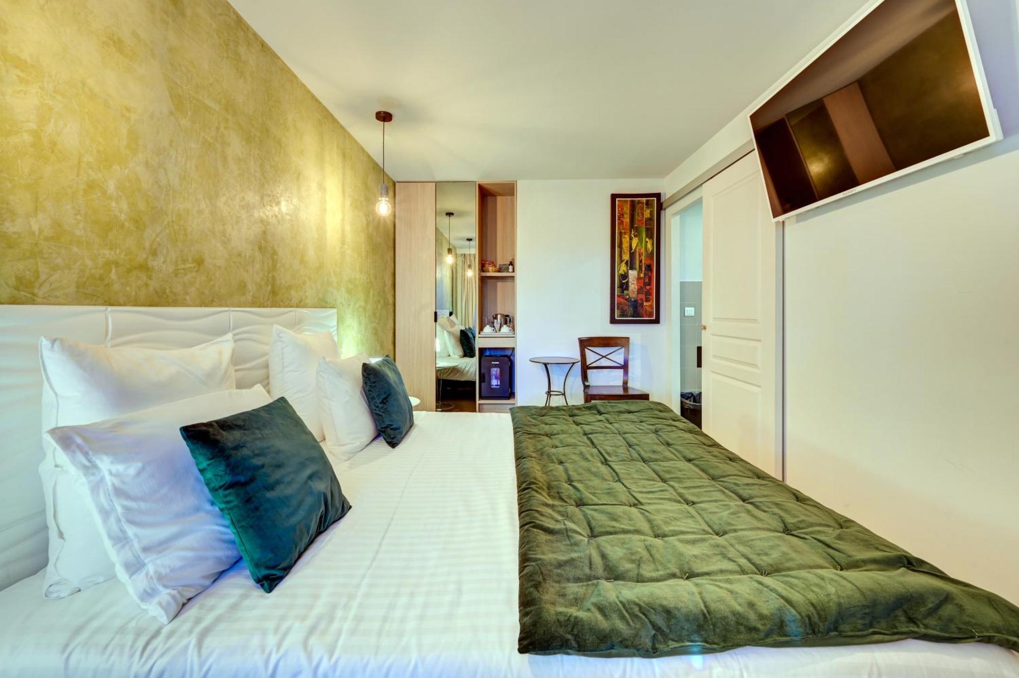 Hotel Bastide & Spa - Villa De Лурмарен Екстериор снимка