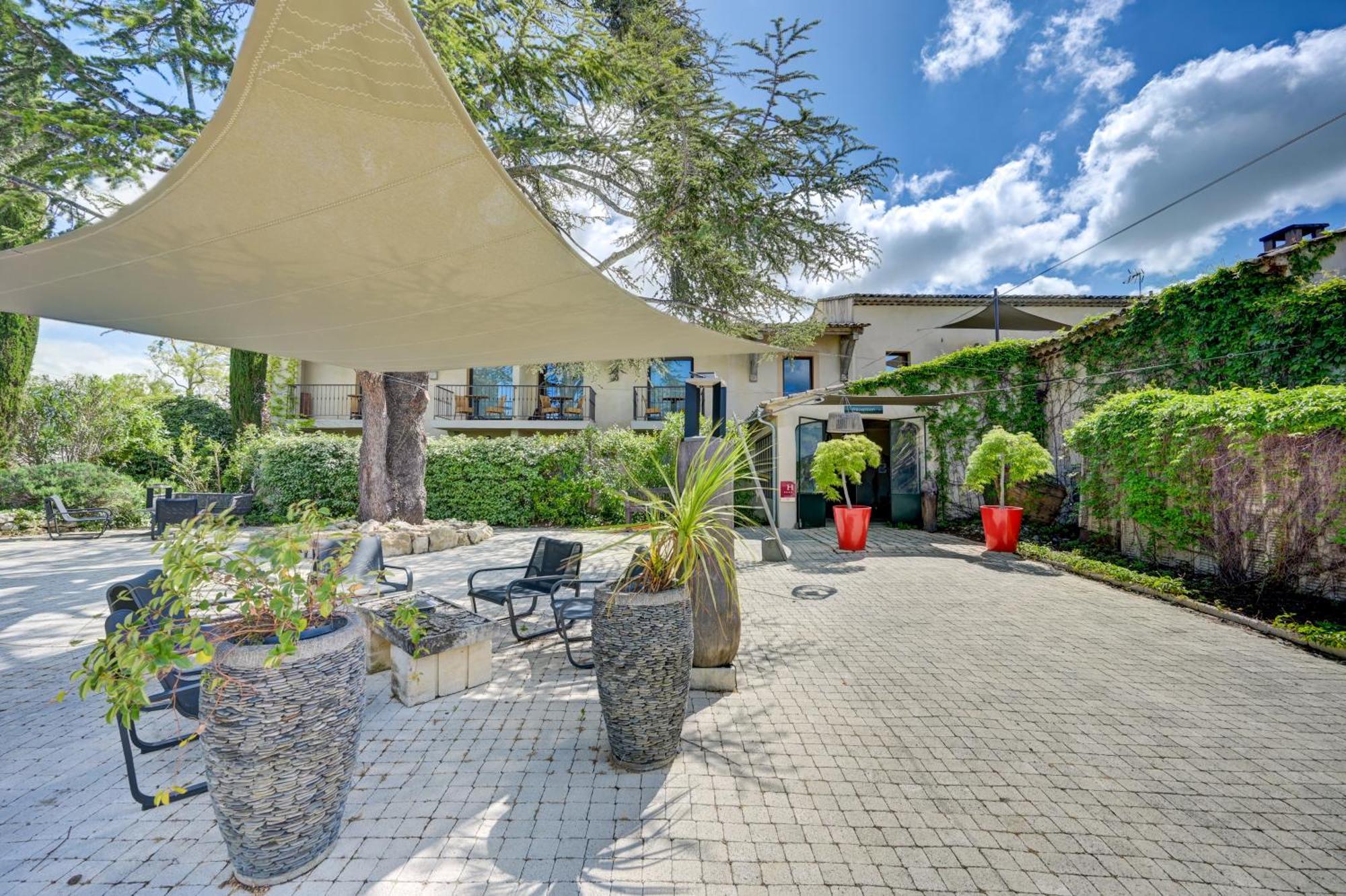 Hotel Bastide & Spa - Villa De Лурмарен Екстериор снимка