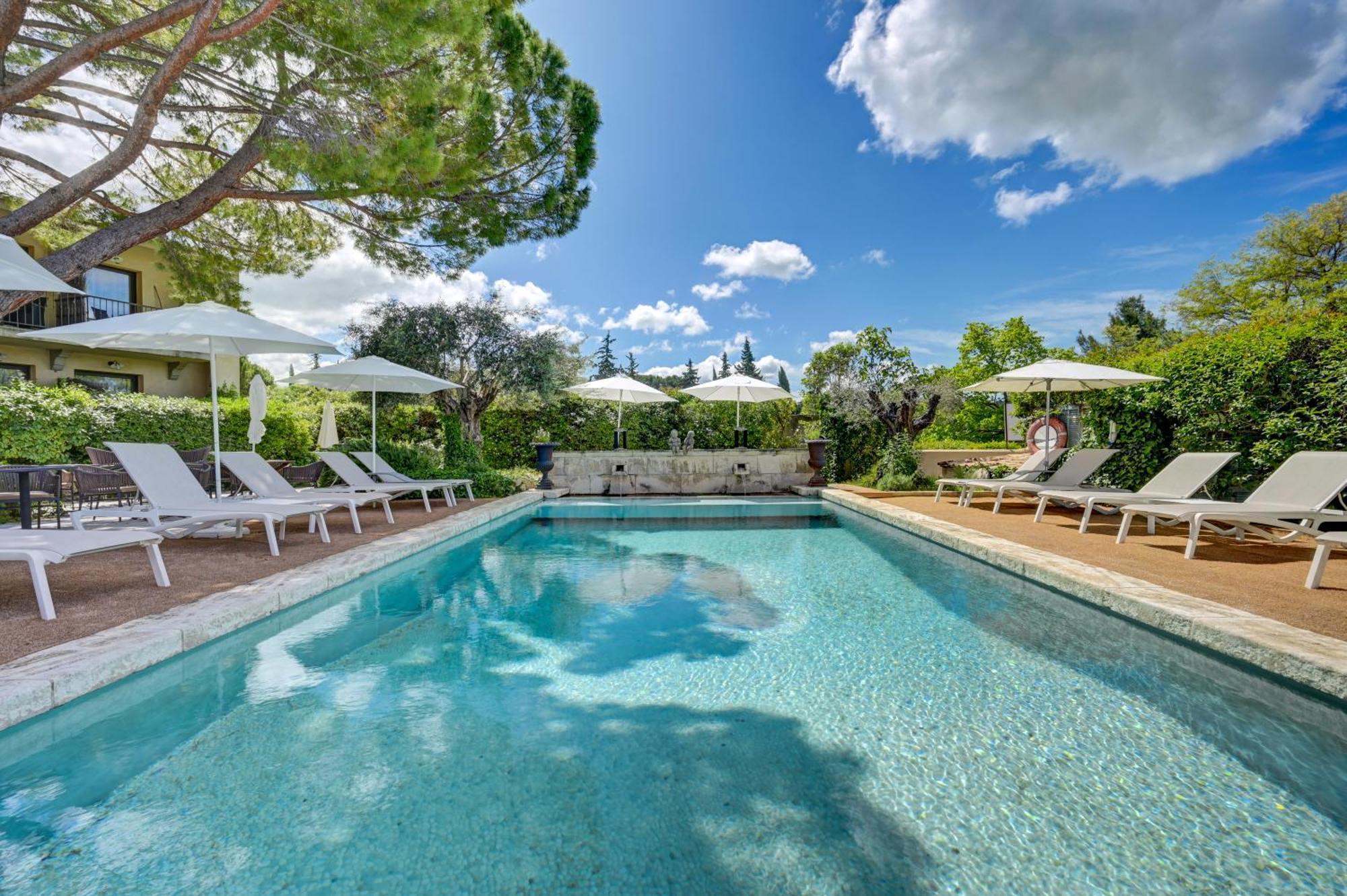 Hotel Bastide & Spa - Villa De Лурмарен Екстериор снимка