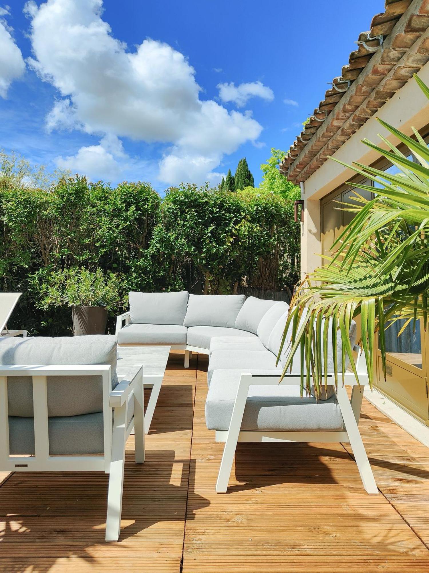 Hotel Bastide & Spa - Villa De Лурмарен Екстериор снимка