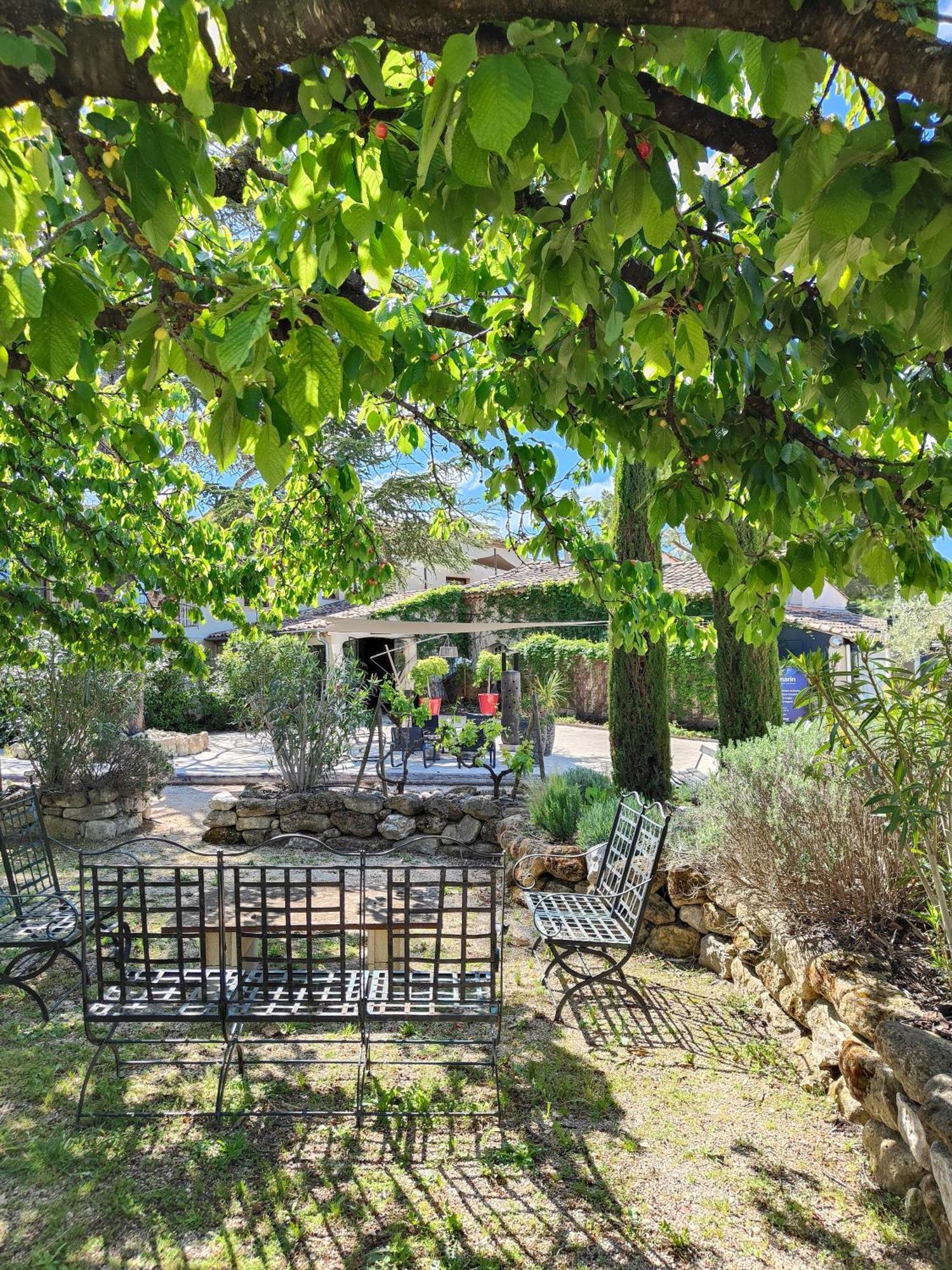 Hotel Bastide & Spa - Villa De Лурмарен Екстериор снимка