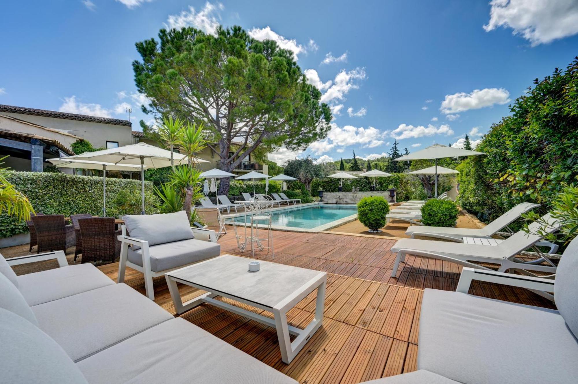 Hotel Bastide & Spa - Villa De Лурмарен Екстериор снимка